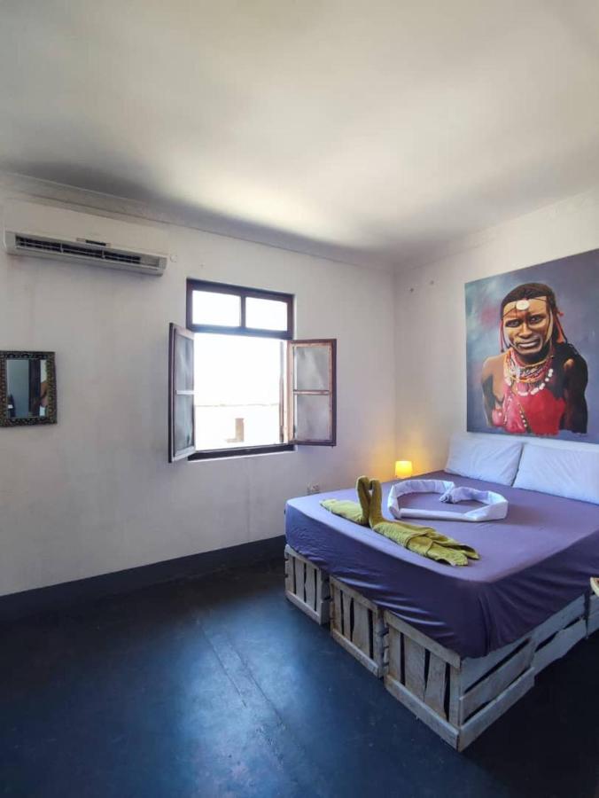 Hostal Zlife Stone Town *